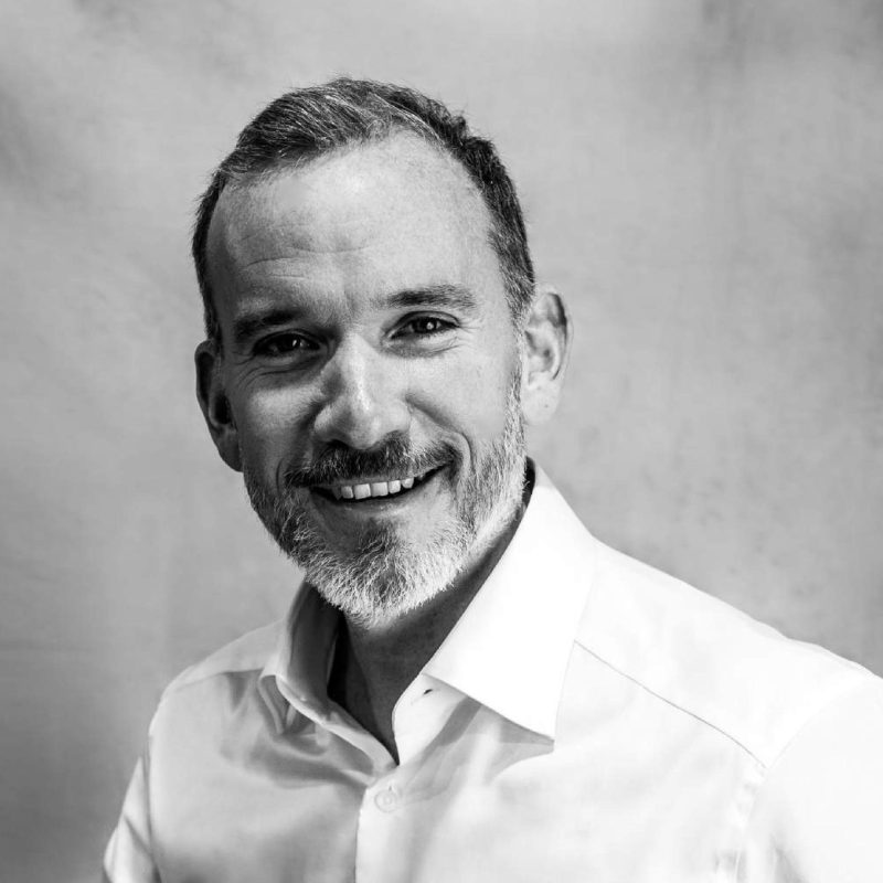 Headshot of Lee Kirven