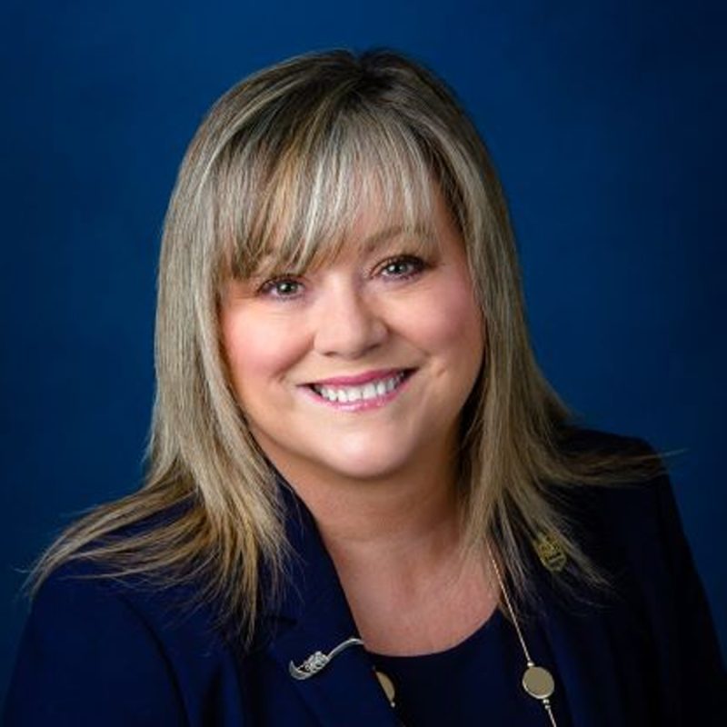 Headshot of Sharon Bassett