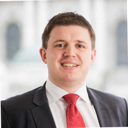 Headshot of Gareth Rea