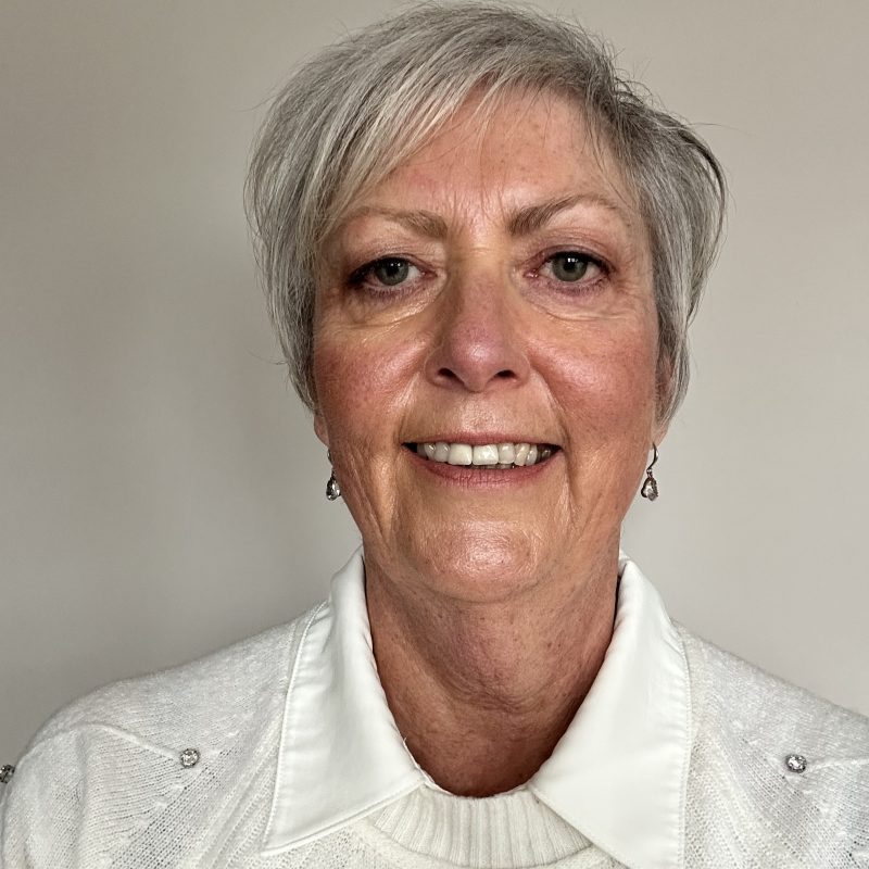 Headshot of Helen Evans