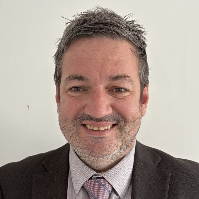 Headshot of Chris Richardson