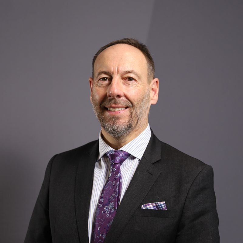 Headshot of Christopher Hargreaves