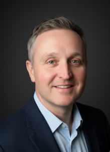 Headshot of Daniel Waugh